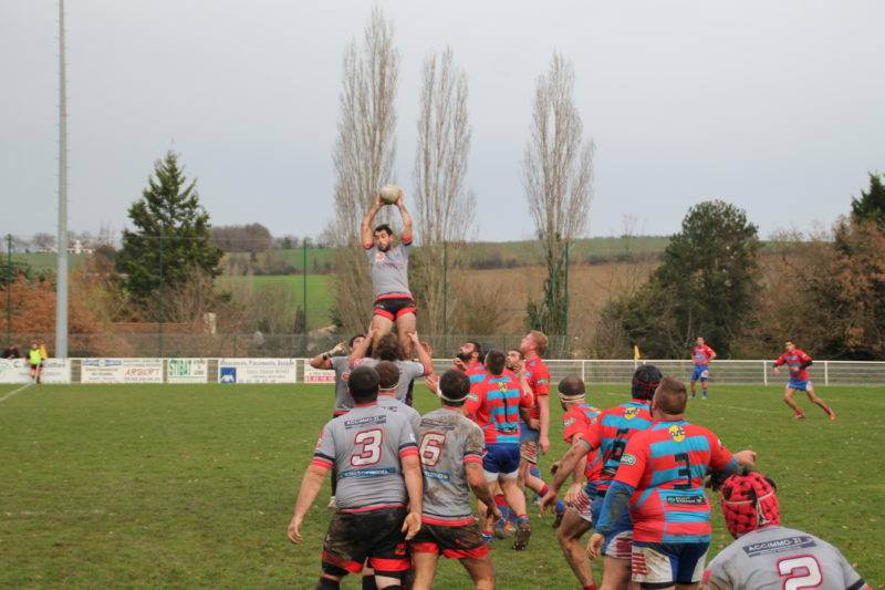 Julien CENES capitaine, homme du match , roi des airs et auteur d'un deuxième essai magnifique dans sa construction saint orens