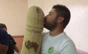greg borreil demi de melee ou pilier de la b nomine pour sa passe a laveugle au 8 adverse interceptee apres 2 min de jeu thuir cagolin - insolites