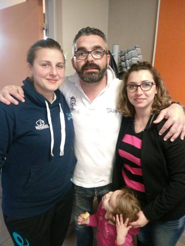 christope baubil et ses femmes président, sa femme soigneuse a droite