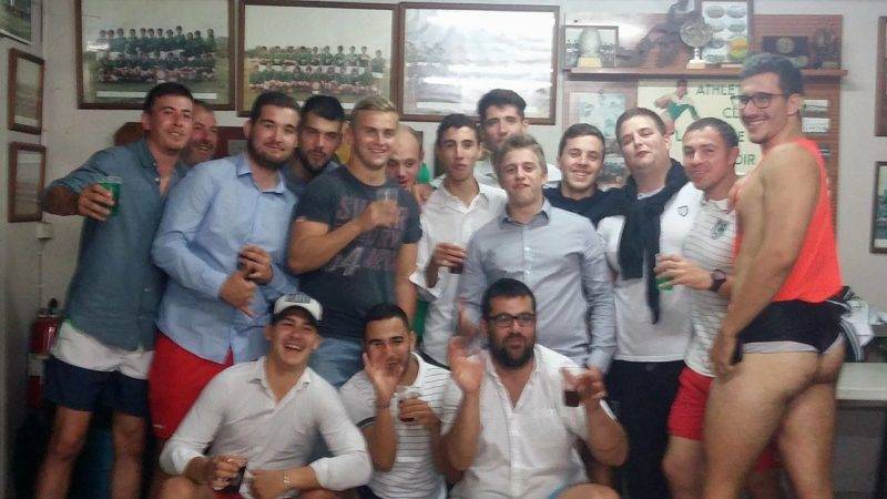 Soirée chemise maillot pour remercier le sponsor APE d avoir payé le repas du soir ACLB