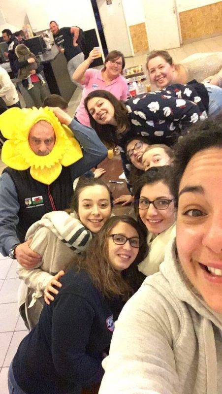 Victoire des filles Avec Jean Claude notre Coach qui a ramener sa jonquille du Pays de Galle