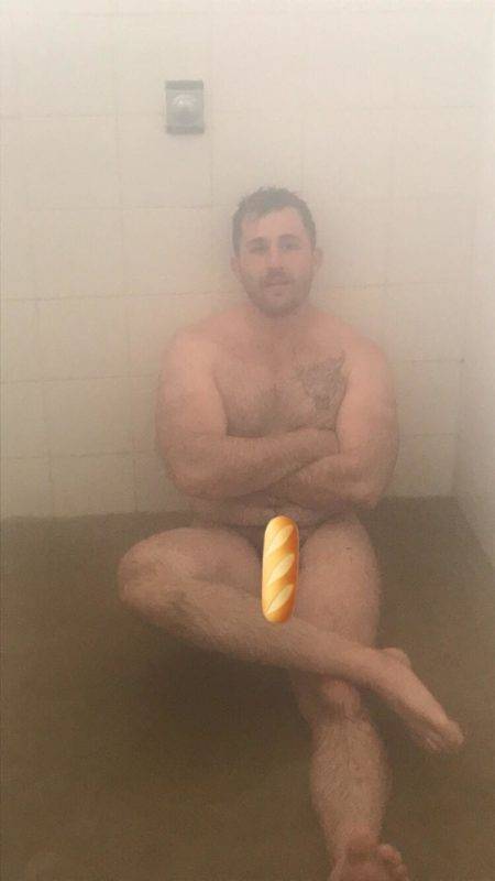 a baguette jean roux qui fête son 10eme essais à Montastruc