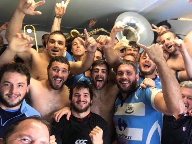 Asf fleurance trompette souba saxo dans les vestiaires fanfare