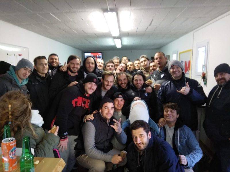 Félicitations à nos SHARKS, victorieux d'une solide équipe de St Gilles