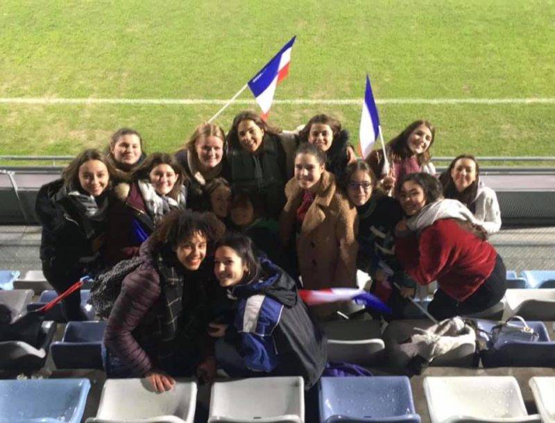 Les colombes en place pour France Pays de Galles