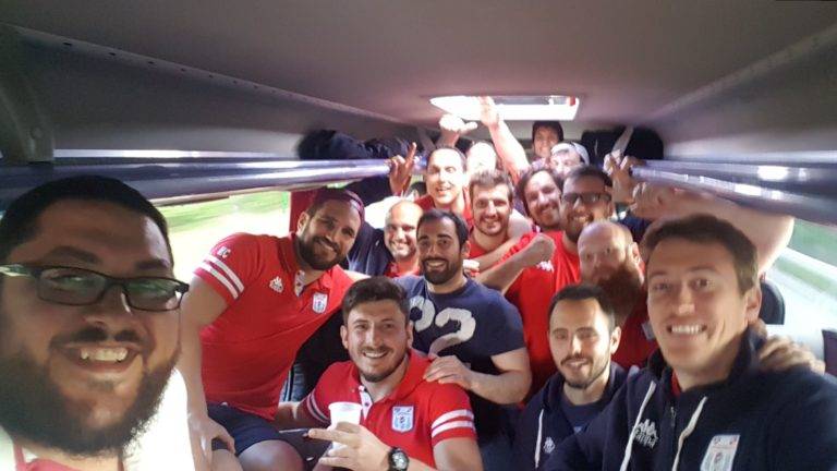 Le TLA en quarts dans le car