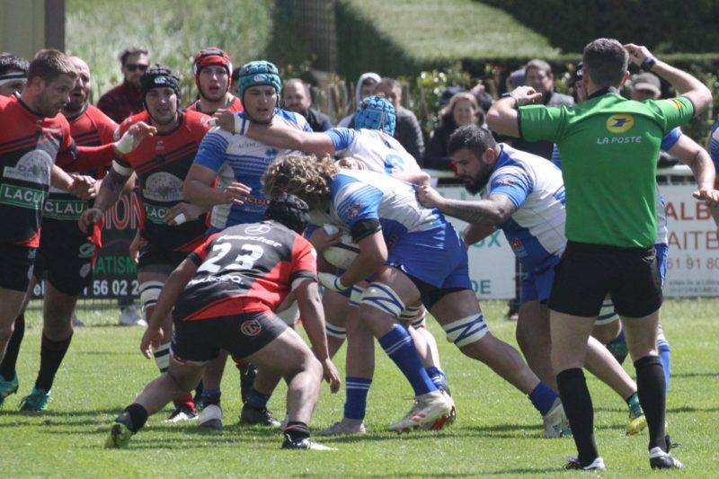 Naude face au 23 excellent mais sans nom sur la feuille de match!!