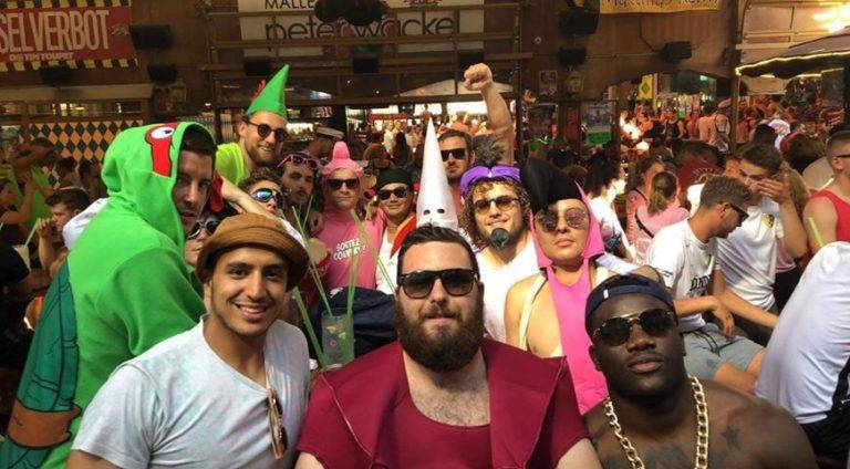 pomas 13 à magaluf