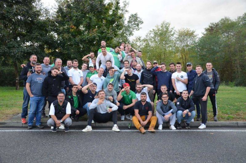 Selfie des 2 équipes de L'ACLB Labastide beauvoir victoire de l'équipe une à l'extérieur à ADÉ