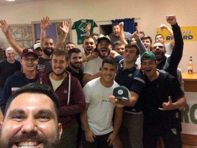 Selfie victoire du RC Pézenois depuis le club house, bar, restaurant, salle des fêtes du RCP XV