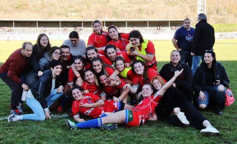 Les Rambailleuses d'Ariège après leur éclatante victoire 42 à 05 sur Montastruc en ouverture de la rencontre FOIX LAVELANET.