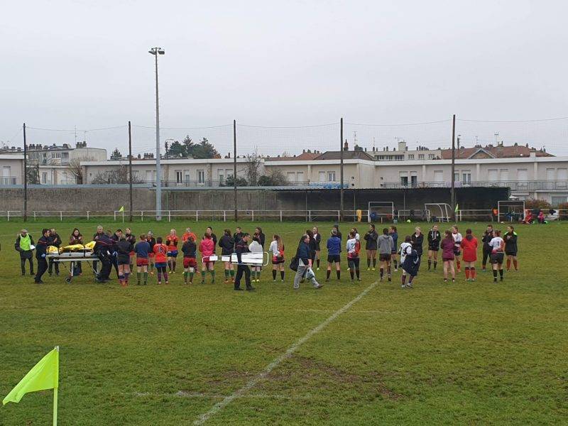 Les féminines d'Autun Buxy font un carton plein en gagnant leurs trois matchs du tournoi. Mention spéciale à Audrey qui a eu le droit à la haie d'honneur après s'être cassé la cheville