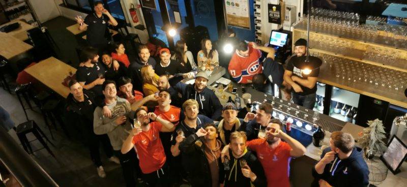 coq lèvre ouverte pour martin