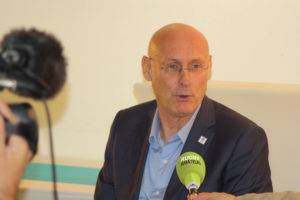 interview bernard laporte micro