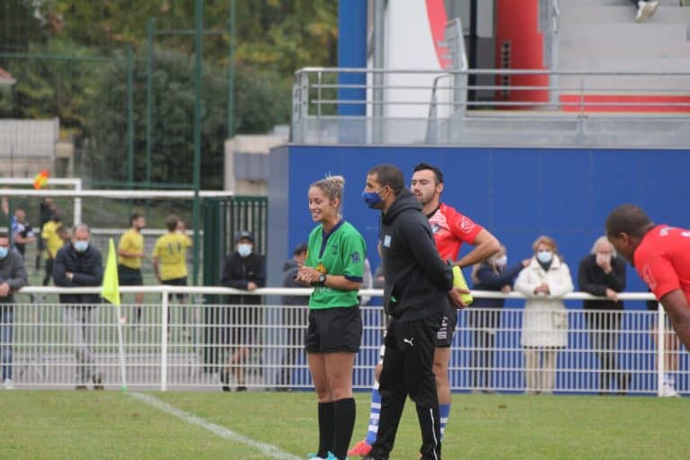 Insolite : double première pour Aurore, l'arbitre qui répond à l'appel