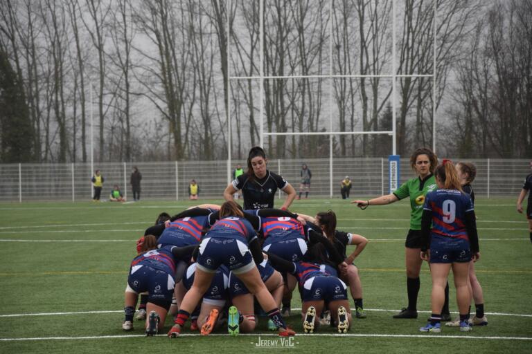 Tout le monde n'a semble-t-il pas apprécié le grand nombre de mêlées sur ce match... (crédit photo Jeremy VdC)
