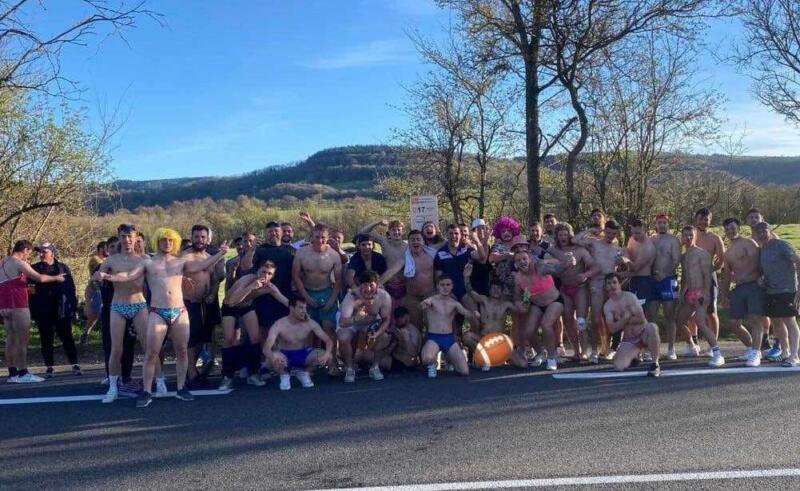 AVENIR BLEU BLANC DE RETOUR DE RODEZ