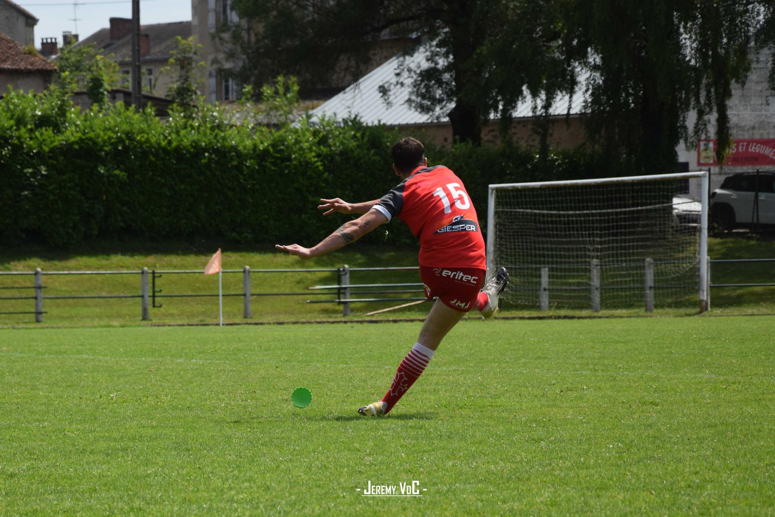 Hebrard a été très précieux pour la JSC, au pied comme dans le jeu (crédit photo Jeremy VdC)