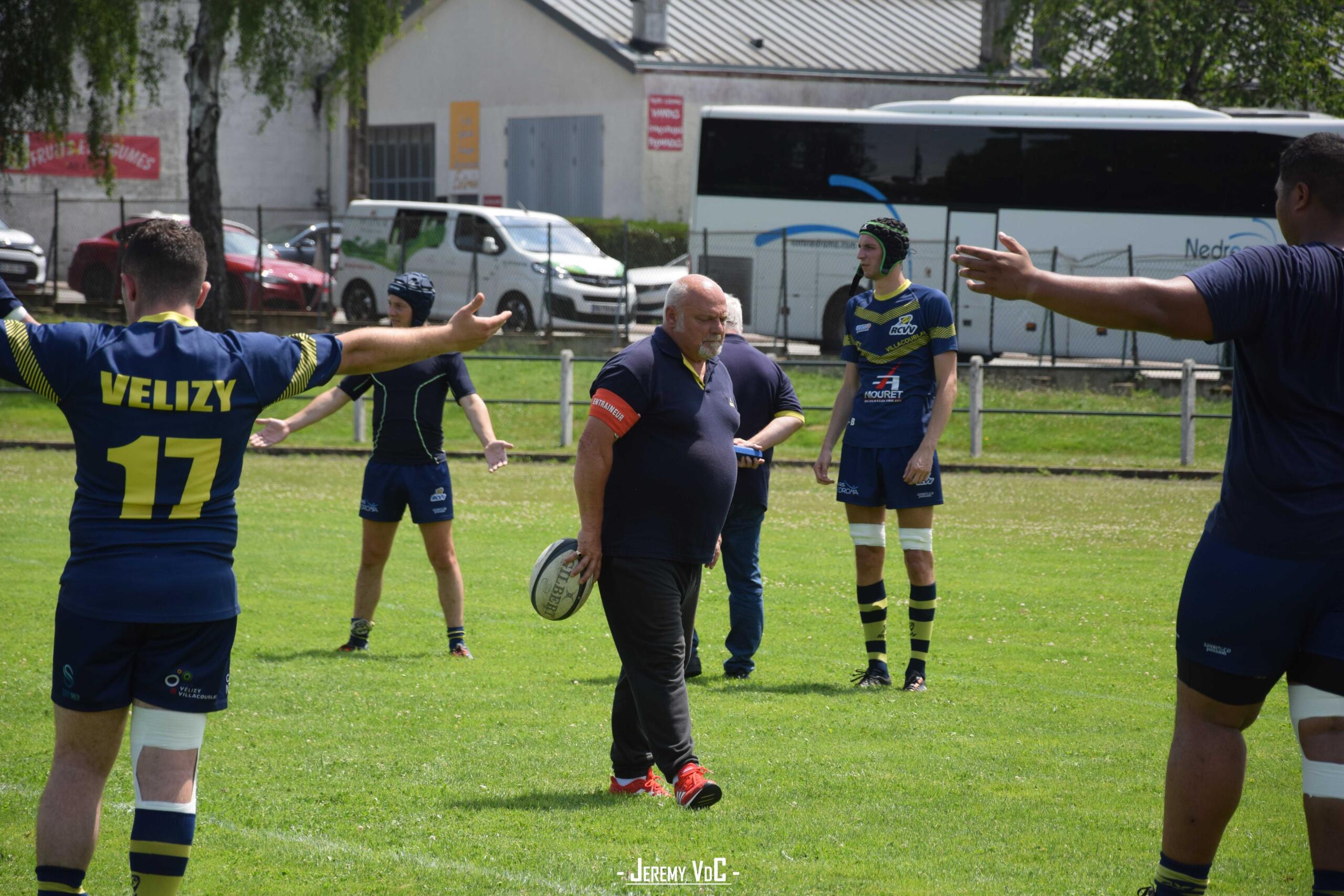 Le coach vélizien était satisfait du parcours des siens malgré la défaite (crédit photo Jeremy VdC)