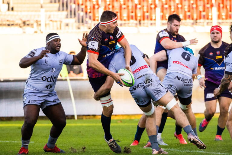 le Blagnac Rugby (5ème, 20 points) souhaitait conserver son invincibilité sur sa pelouse d'Ernest-Argelès à l'occasion de la venue du Rennes Étudiants Club (13ème, 8 points).