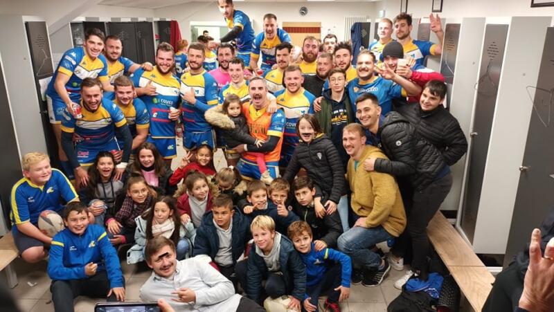 VICTOIRE DE L'Ovalie Club Montluçon 74 A 0 FACE A MAURIAC