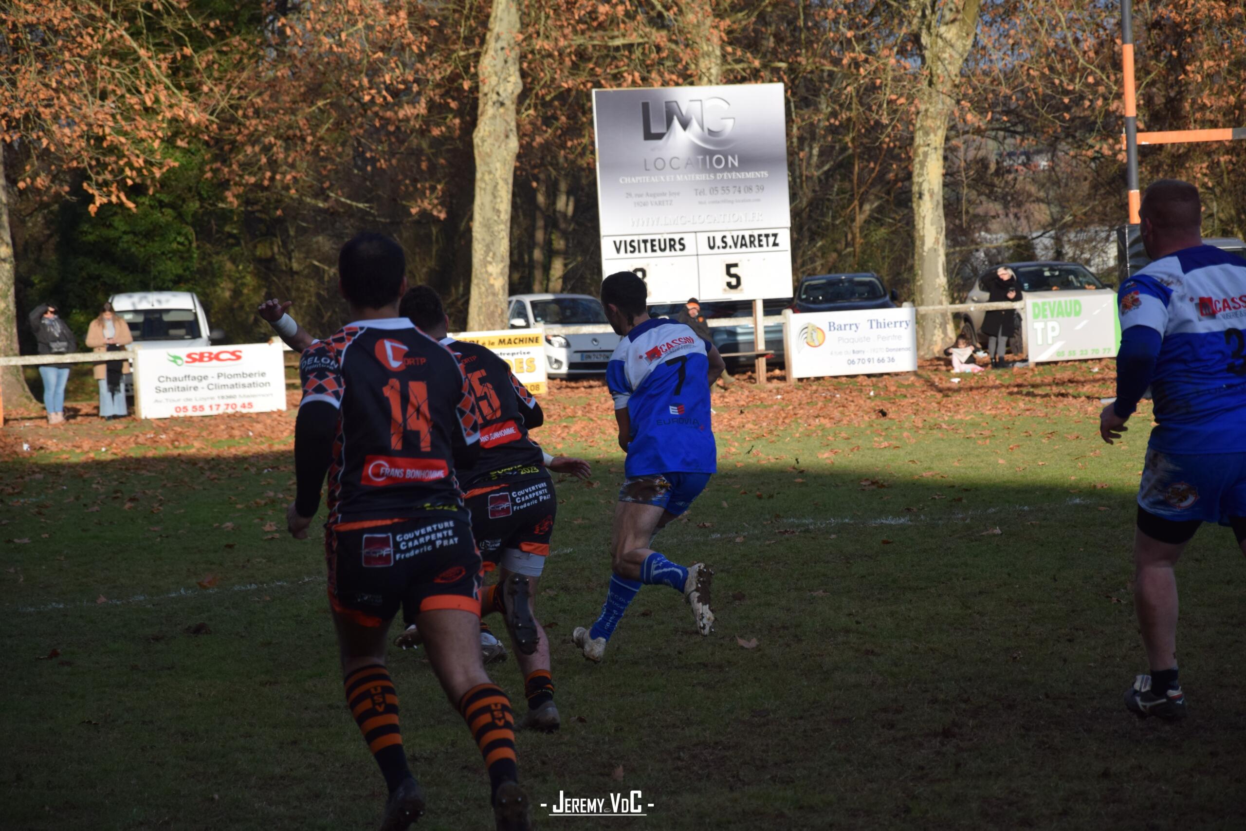 Avec sa feinte du facteur, le troisième-ligne egletonnais a enrhumé la défense pour finir dans l'en-but (crédit photo Jeremy VdC)