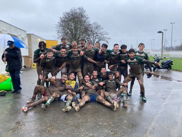match du RUSH (rugby saint herblain) contre le RC le Mans dans la boue la joie et la bonne humeur avec une très belle équipe du Mans qui nous ont super bien accueilli