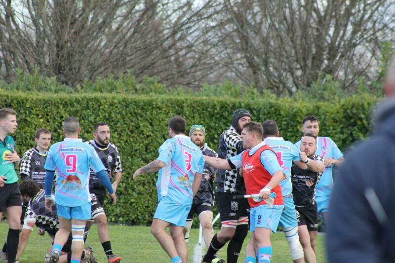 Régionale 3 (Nouvelle Aquitaine) : bagarres répétées, match arrêté à la 37ème minute