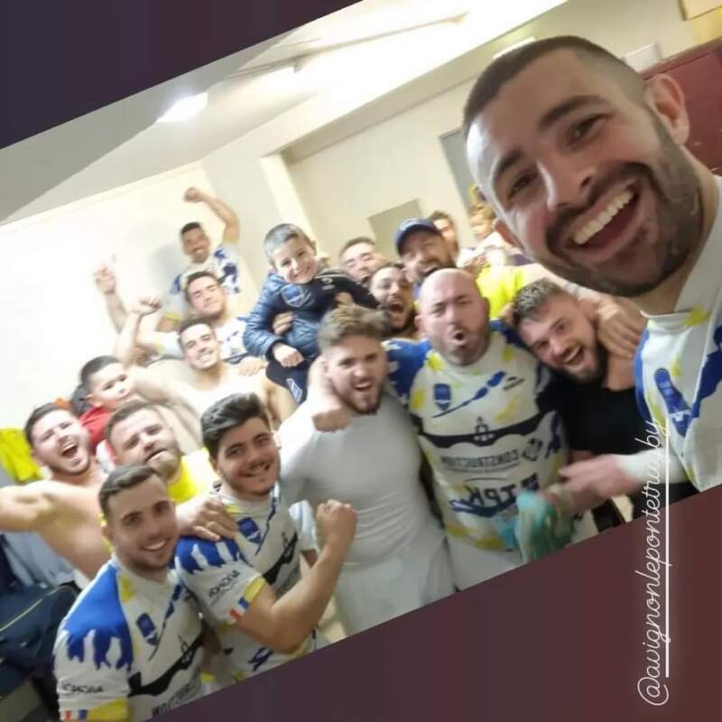 Selfie victoire équipe excellence B avignon le pontet