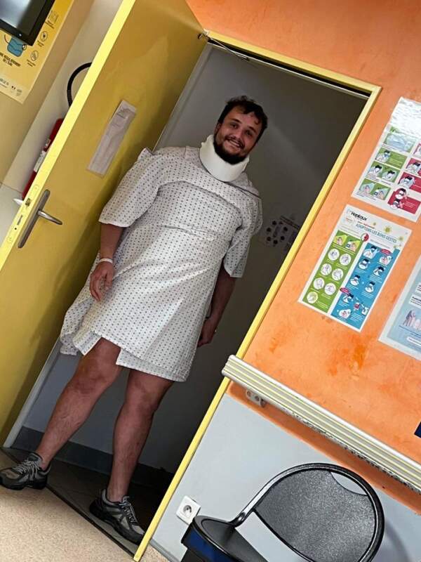 Patrick 8 a fait l'étoile de mer sur le terrain avec le Cercle sportif ledonien féd 2 ko sur plaquage après les exams une bière et ça repart (2)