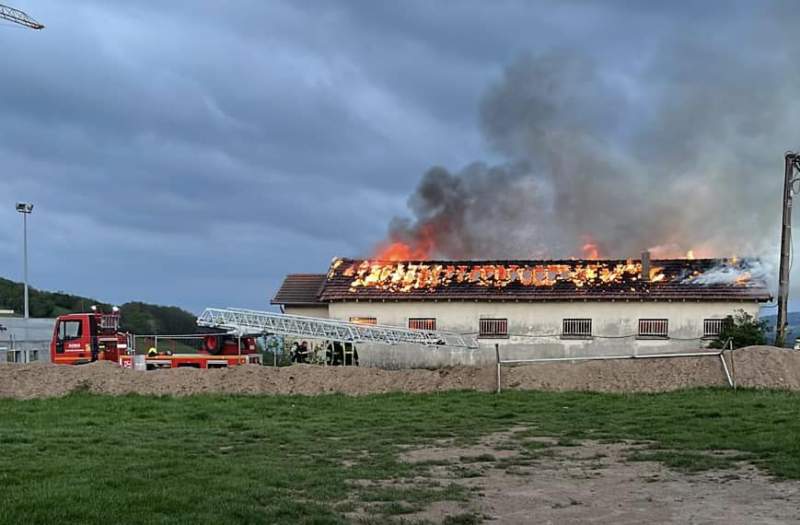 Rhône le rugby des monts touché par un incendie