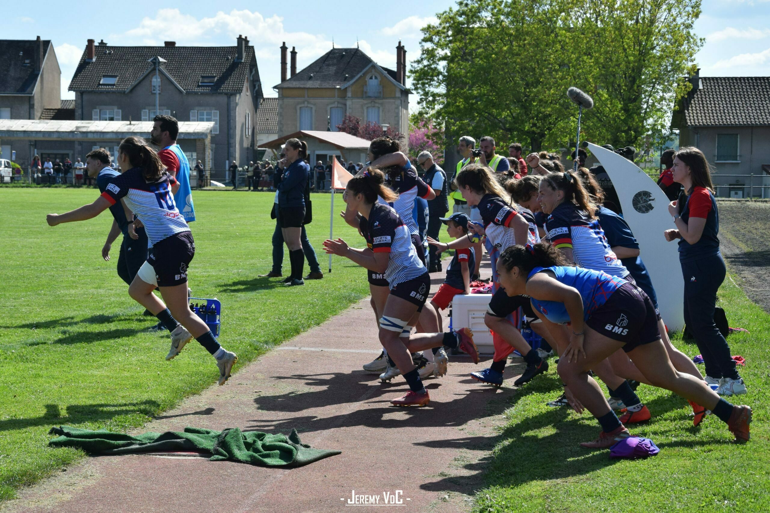 La joie des Blagnacaises au coup de sifflet final : une image à revoir fin Juin ? (crédit photo Jeremy VdC)