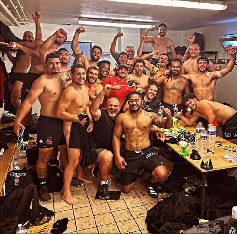 Bourges fête sa victoire à l'extérieur à Arpajon Veinazès