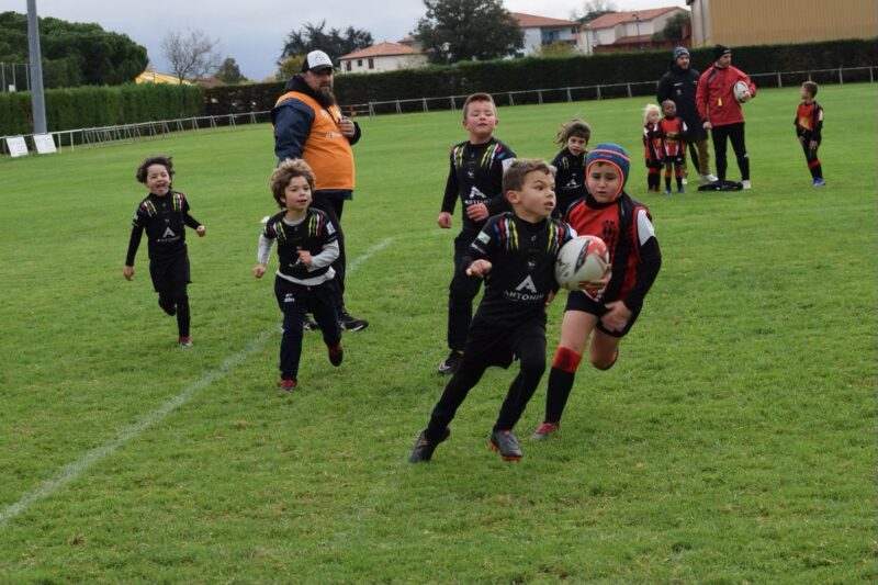 UA Saverdun le club soutien son jeune Dorian opéré