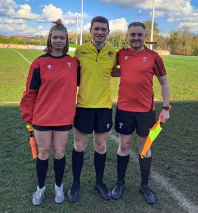 Louane Cogez 19 ans arbitre en Fédérale 3 Je rêve d évoluer au plus haut niveau