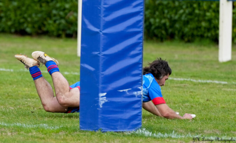 Régionale 2 Herm Marsacq derby landais entre deux équipes bleues marqué par 4 rouges