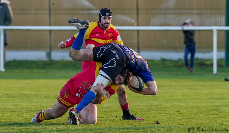 Régionale 2 Tartas Lesperon 7 essais et 2 points d écart dans ce derby sur le podium