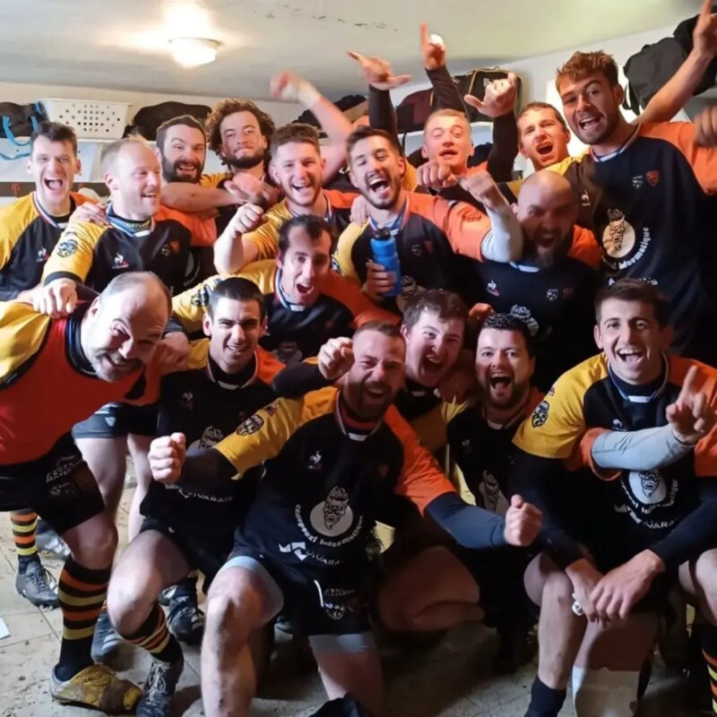 Le RC Plats gagne deux fois contre l'Ovalie Berg Coiron Helvie. D'abord la réserve (31 17)...