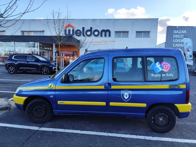 Cagolins le CSM Sully créer une voiture bonnet d âne