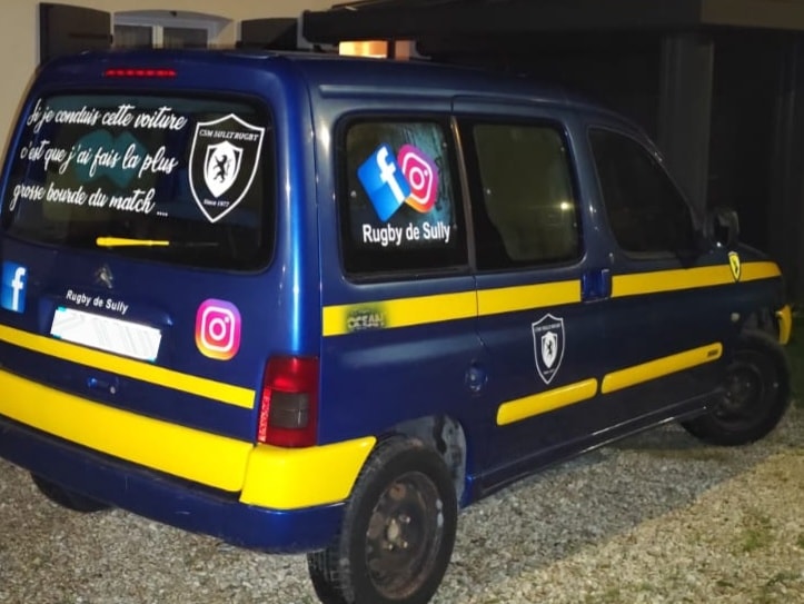 Cagolins le CSM Sully créer une voiture bonnet d âne
