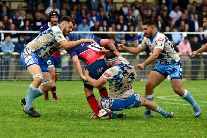 Demi finale champ de France Excellence B L Isle en Dodon gagne le combat face au Coq