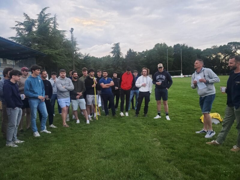 Insolite Castelnau Montratier les plus gros braiseurs du rugby amateur