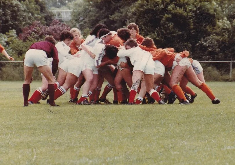 Capture decran 2025 03 08 081644 - origines, histoire, rugby féminin