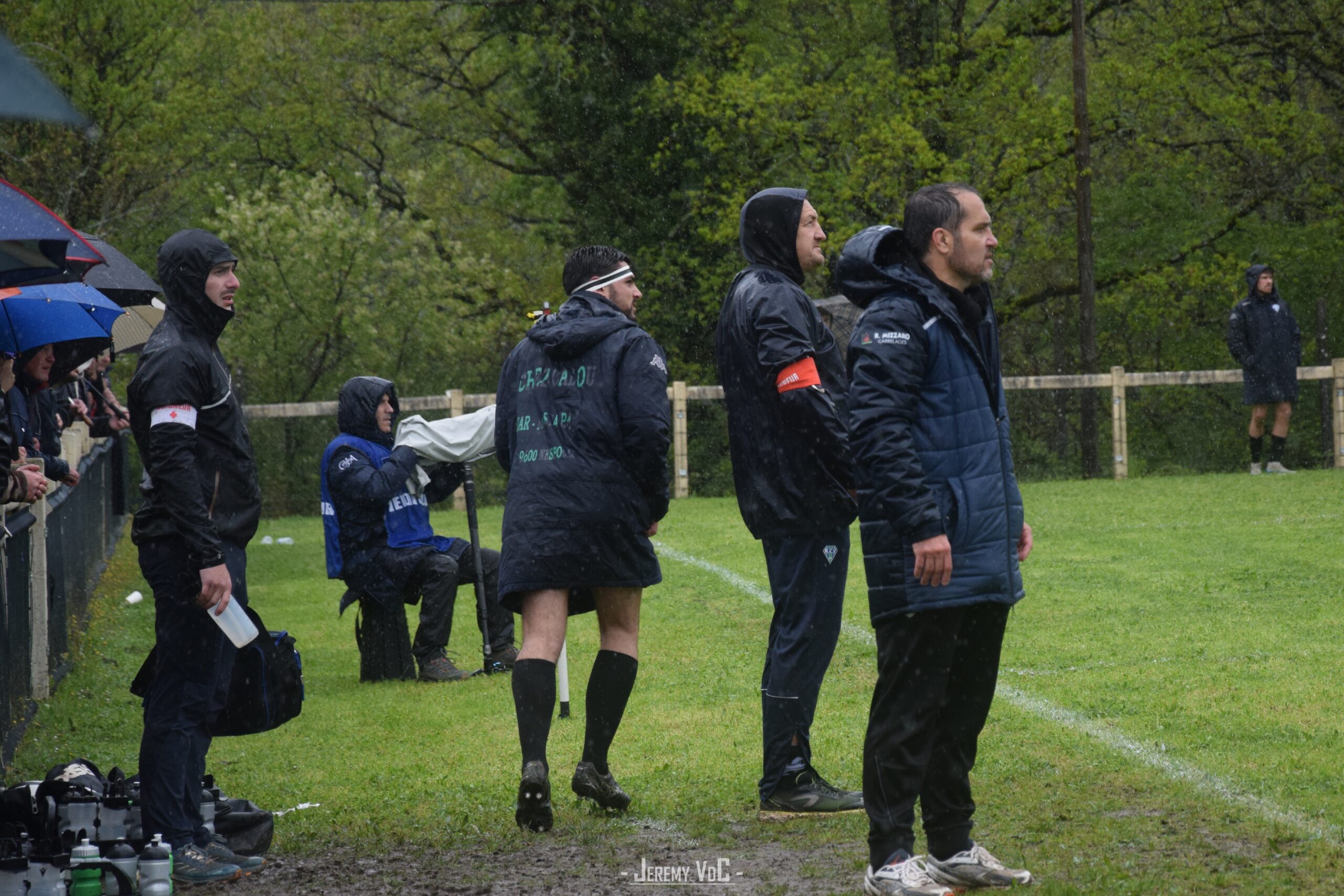 Le banc du RCVR était satisfait du dénouement (crédit photo Jeremy VdC - RugbyAmateur.fr)