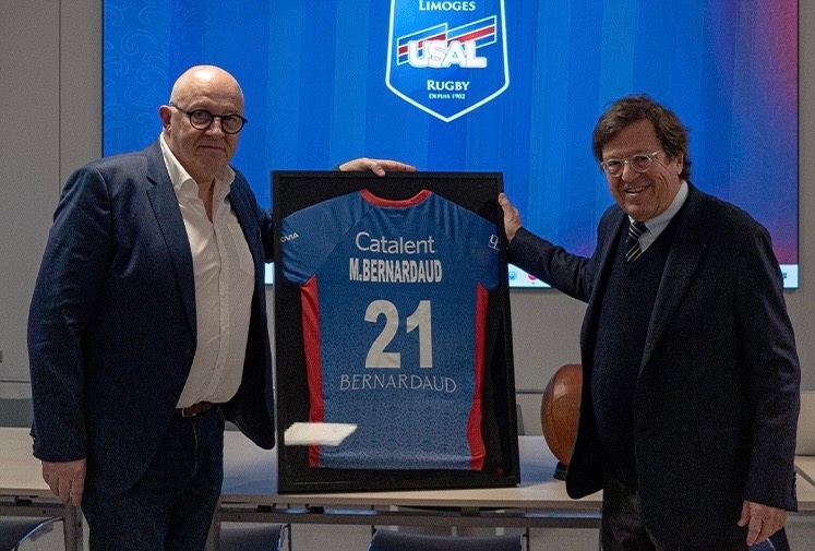 Franck Dufour (à gauche) prend la relève de Michel Bernardaud (à droite) (crédit photo USAL)