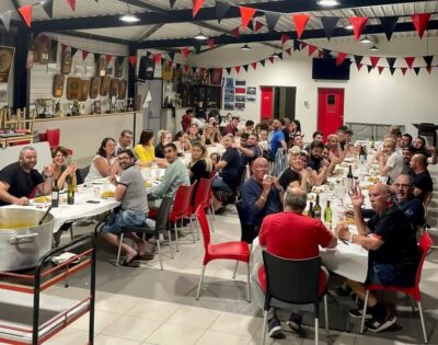 350095344 210093978544403 128156341692550439 n 1140x897 1 - esprit rugby