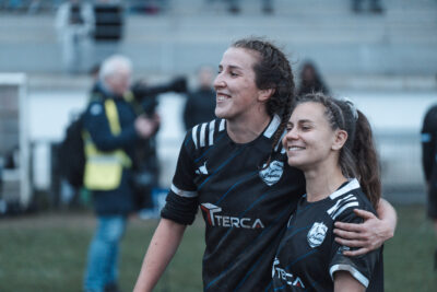 1000021608 - féminin