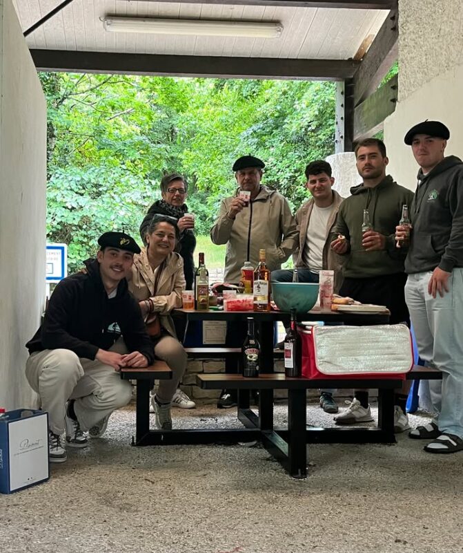Insolite : 677km, 8h de route entre un bouclier gersois et breton, avec une grosse surprise à la clé