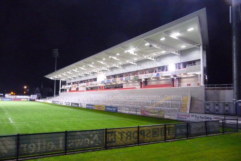 Ravenhill Stadium — Source : Wikimedia Commons