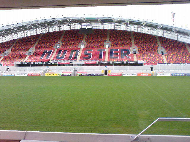 Thomond Park — Source : Wikimedia Commons